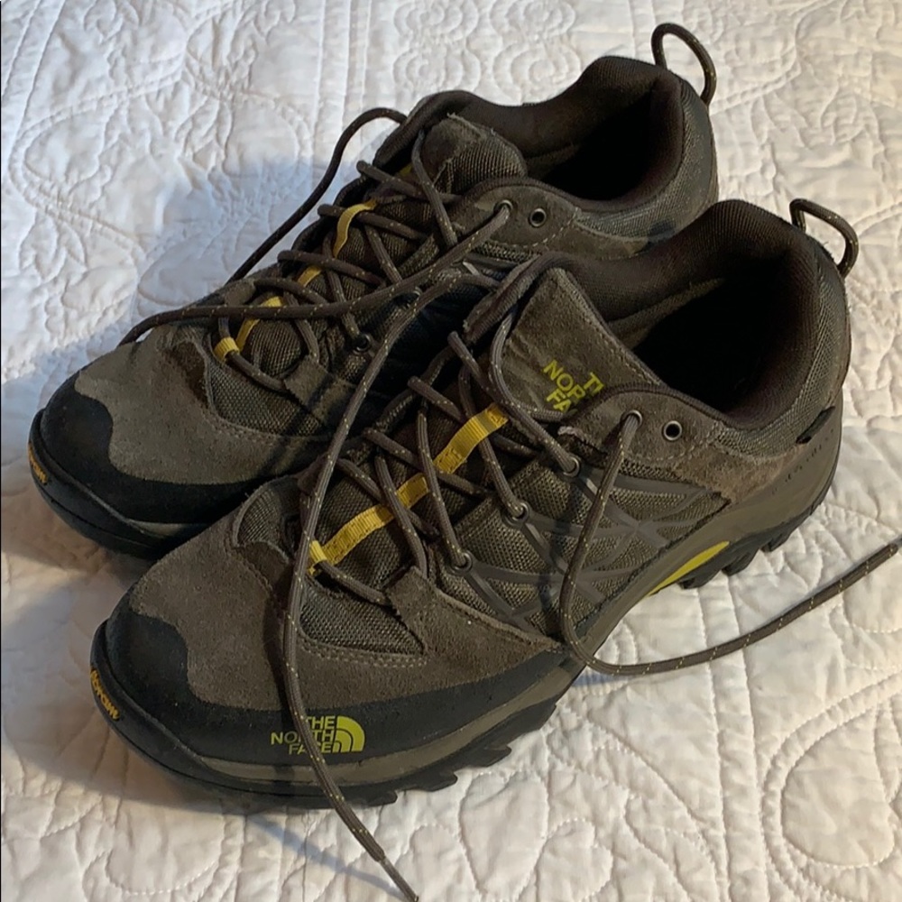 North face trail shoes